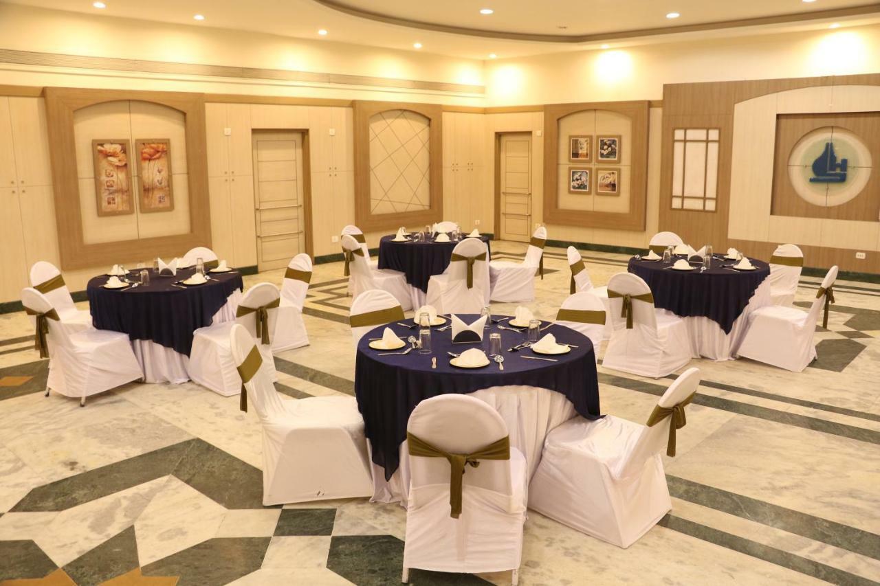 Hotel Vits Aurangabad Extérieur photo